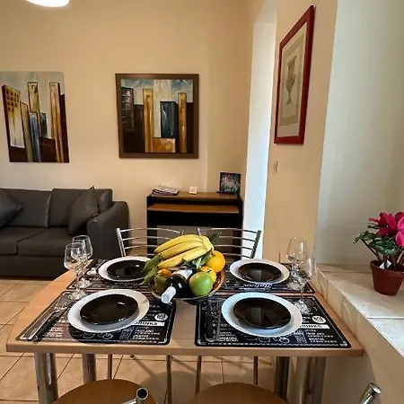 Apartment Port