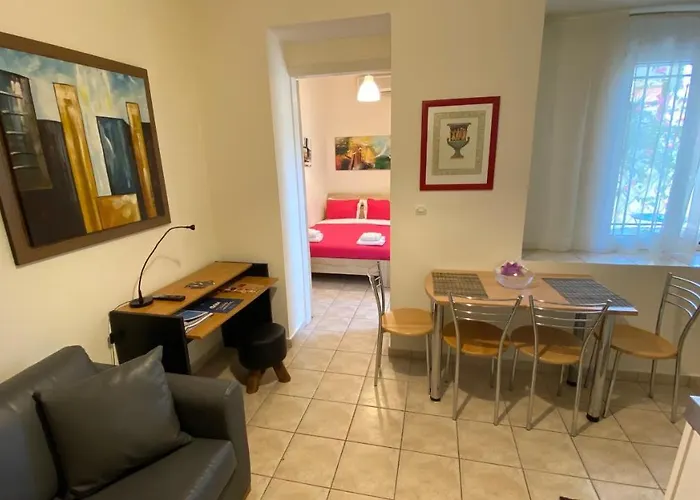 Port Апартаменты Патра